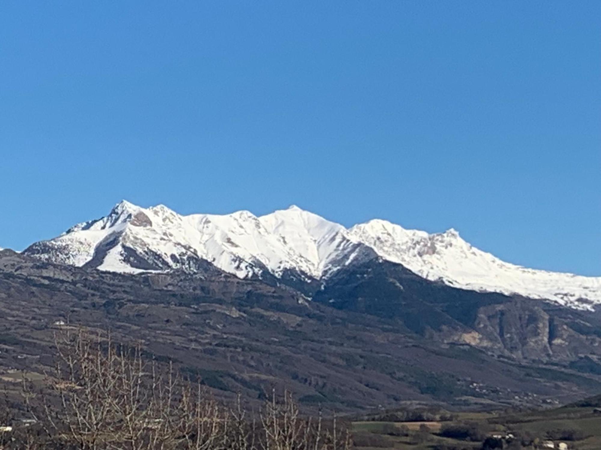 T4 Vue Imprenable Montagnes Et Ville Gap Buitenkant foto